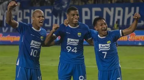 persib-bandung-vs-psim-live-Persib-Bandung