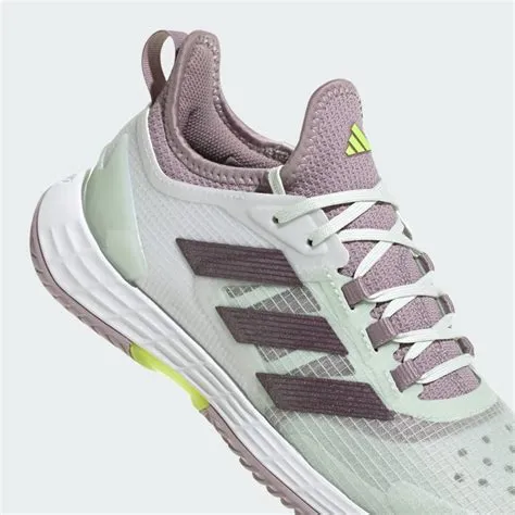 sepatu-tenis-adidas-untuk-semua-usia-Sepatu-Tenis